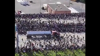 George Floyd 2020 BLM Protesters Take over Highway & Jump in front of Semi-Truck - Do Not Stop