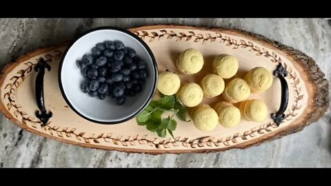 How to make french macarons | Lemon Blueberry Compote Macaron