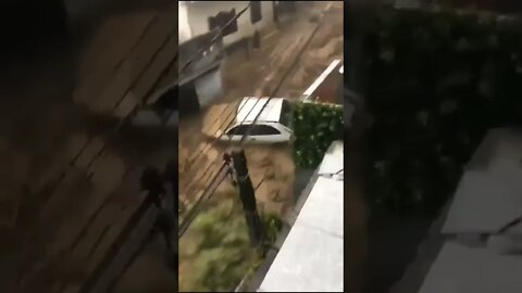 Após chuva em Petrópolis, número de mortos chega a 44