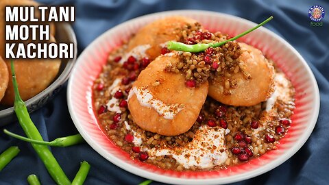 This Delhi Famous Moth Kachori will delight your taste buds!😋🔥 | Moth Kachori Street Style | Varun