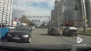 Rogue portaloo on highway || Viral Video UK