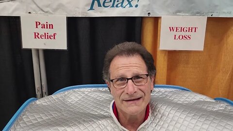 Man who broke ankle and had surgery 2 weeks ago finds fast pain relief in infrared sauna