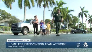 Palm Beach County deputies help homeless families