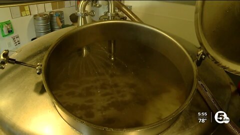 Concern brewing in craft beer industry over carbon dioxide shortage