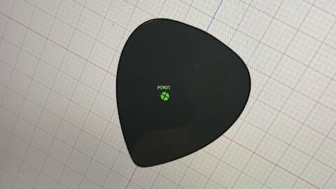 3D printing 2 - Guitar pick and holder