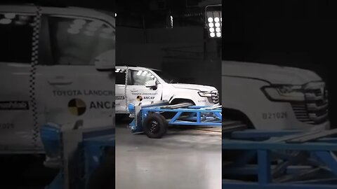 2023 Toyota LandCruiser Crash Test