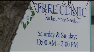 Mosque clinic offers free medical care to anyone in need