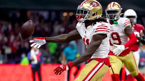 49ers' Brandon Aiyuk clips cameraman with ball during touchdown celebration