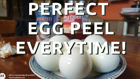 HOW TO PEEL BOILED EGGS CLEAN EVERY TIME