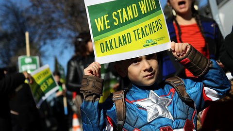 Oakland Teachers Strike For Pay Raise, Better Work Conditions