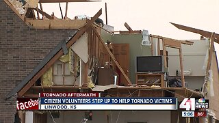 Volunteers feed tornado victims, bring hope in Linwood