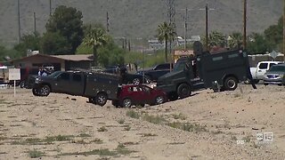 Carjacker shot by Phoenix officers in West Valley