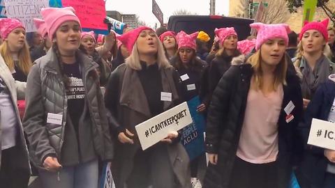 Flash Mob Performs Anthem At D.C. March
