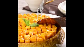 CARAMEL AND MANGO FLAN