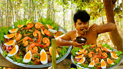 Fried Hot Pork Belly And Shrimp With Basil