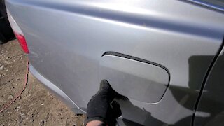 2006 X3 Fuel door won't open