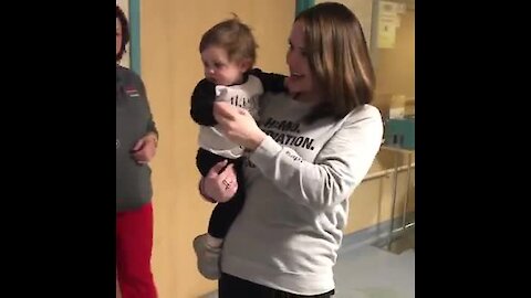 Hospital Staff Celebrates End Of Baby Girl's Chemo Treatment