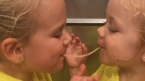 Twin Girls Recreate Lady And The Tramp Spaghetti Scene