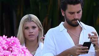 Sofia Richie Gives Scott Disick ULTIMATUM After Kourtney’s Breakup!