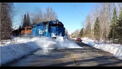 I Love Watching The Snow Roll Off The Plow On The Train! #trains #trainvideo | Jason Asselin