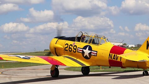 T-6 Texan performing at the 2022 Lake of the Ozarks Airshow