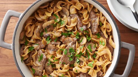 Easy Classic Beef Stroganoff Recipe