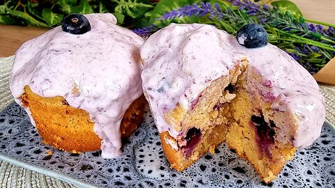 Quick blueberry muffins for breakfast! Simple and healthy recipe!
