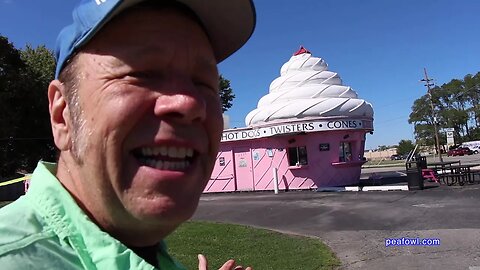 Twistee Treats Ice Cream Building. St. Joseph Mo Travel USA, Mr. Peacock & Friends Hidden Treasures