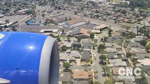 Boeing 737 Landing at Long Beach Airport. ASMR