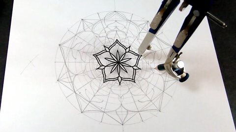 Drawing a Five Point Mandala Using Geometry