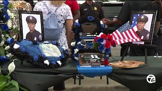 Vigil held to pay tribute to Detroit Police Officer Loren Courts