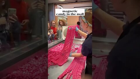 magic magnetic candy in the mall 🍬 #trending #magic #wtf #magnet #magnetic #magnetcandy #candy