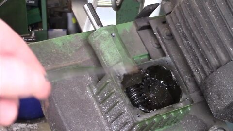 7x12 Horizontal Bandsaw Gear Box Repair, Part 1