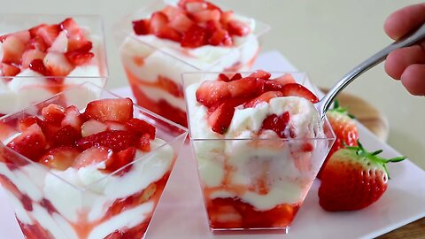 Easy Strawberry Cup Tiramisu / No Bake / eggless / Dessert Cup Recipe