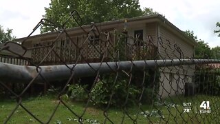 Buckner residents cleanup damage after EF-2 tornado touches down nearby