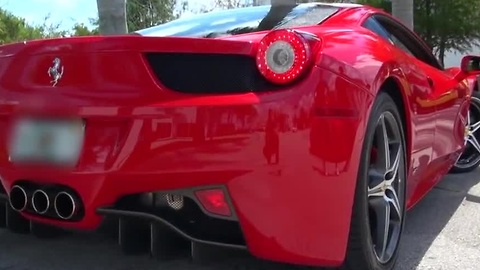 2012 Ferrari 458 Italia vs V10 Audi R8