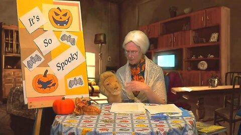 Grandma Kitty's House: It's So Spooky