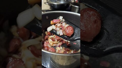 One Pot Wonder recipe with Kielbasa and vegetables of your choice#kielbasasausage #onepotrecipe #香肠