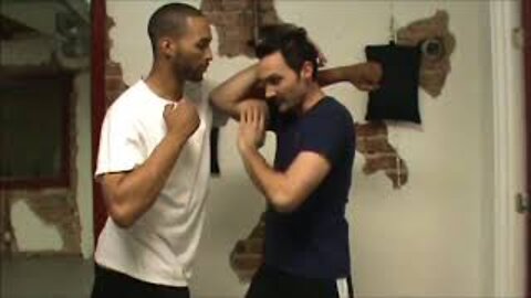 Two Minute Tip: Wing Chun vs. Haymaker
