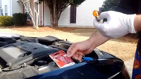 How to change your vehicle's turn signal bulb