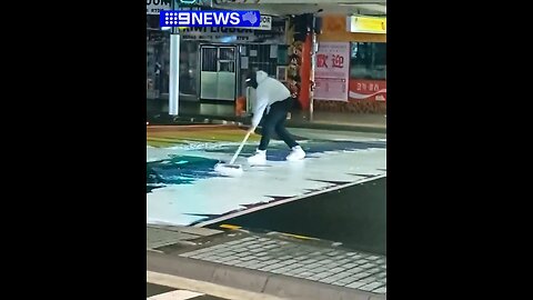 ►🚨▶◾️⚡️🇳🇿Police want 3 men who painted over rainbow crossing in Auckland, New Zealand.