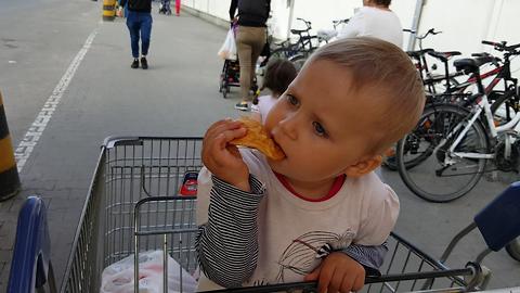 Baby Eats Polish Goat Cheese (Ocypki) for the First Time!