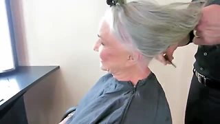 Mom removes her makeup for the first time in public in over 50 years for makeover