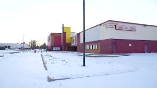 Lansing Mall cinema to become drive-in theater
