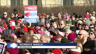 Hundreds turn out in Milwaukee for 2nd annual Women's March