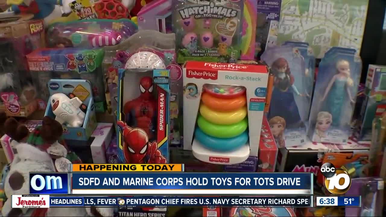 San Diego Fire, Marines collecting toys for annual drive