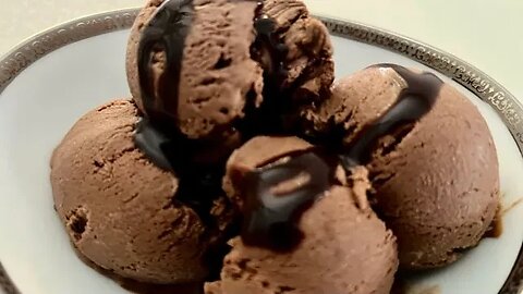 Chocolate ice cream without emulsifier