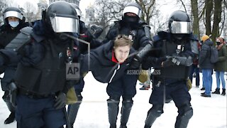 Hundreds Arrested In Russia Over Navalny Protests