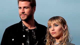 Miley Cyrus REVEALS Why She Didn't CRY After Divorce from Liam Hemsworth!