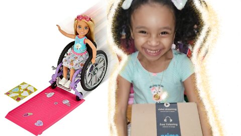 Stella opens New ​Barbie Chelsea Doll & Wheelchair 👩‍🦽 Toy